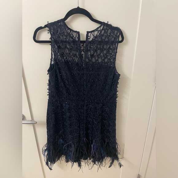 Elie Tahari Cocktail Dress with feathers and beading in navy blue - Picture 2 of 3
